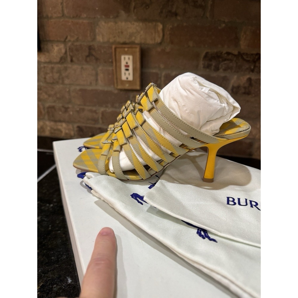 Authentic Burberry Women Yellow Beige CARMINE STRAP Check Stiletto Sandals - Picture 7 of 13